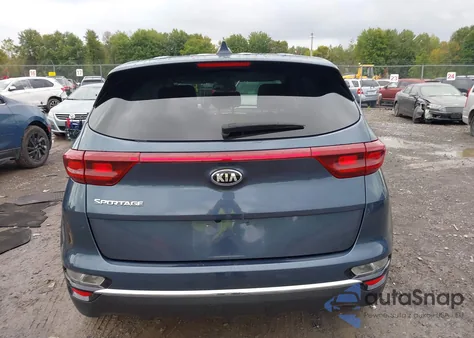 2022 Kia Sportage Lx z USA, uszkodzony, nr VIN KNDPMCACXN7995477